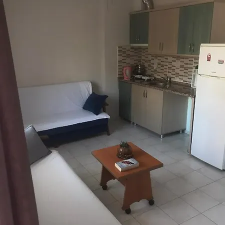 Kamali Apart 201 Апартаменты